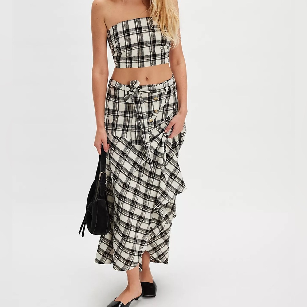 Free People Black Plaid Handkerchief Set